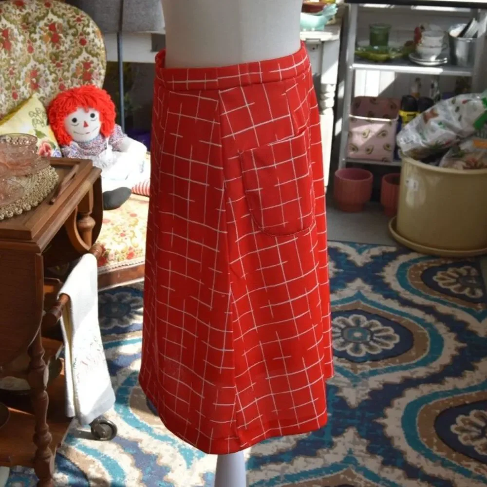 Vintage 70s Tucket Sportswear Red Mod Skort Grid Print A-Line Size Medium